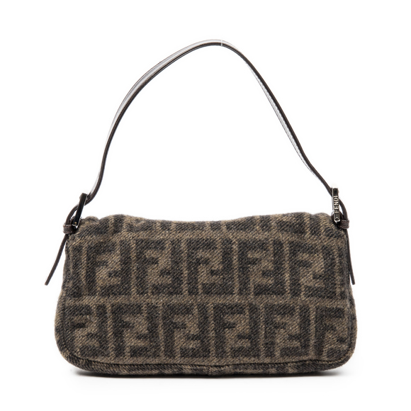 Fendi Baguette - Picture 5 of 9